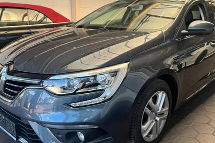 Renault Megane 122.000 km 9.999 &euro; Münzenberg Gambach 35516