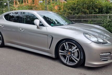 Porsche Panamera 234.000 km 22.500 € Nürnberg 90449