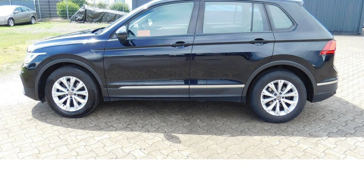 VW Tiguan 1.5 Basis Klima TSI Navi 28.800 km 23.990 &euro; Vordorf 38533