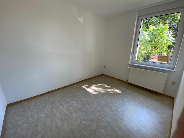 Hochparterre Raguhn-Jeßnitz Jeßnitz - 2 Zimmer, 43 m&sup2;, 350&euro; | Angebot:26262559
