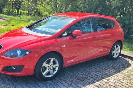 Seat Leon 73.000 km 7.500 &euro; Duisburg 47167