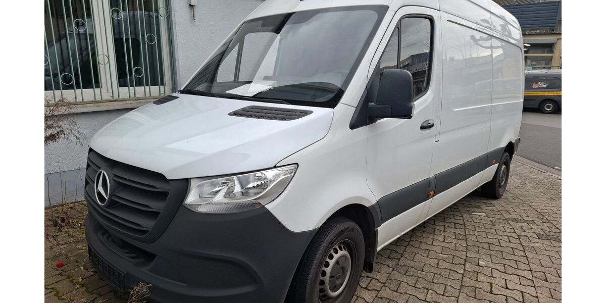 Mercedes-Benz Sprinter 233.000 km 17.490 &euro; Frankfurt am Main 60598