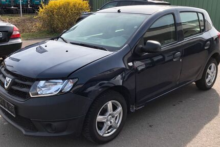 Dacia Sandero 47.402 km 1.490 &euro; Waldmohr 66914
