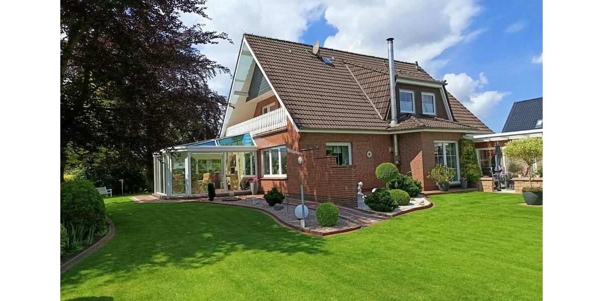 Einfamilienhaus Friedeburg - 8 Zimmer, 220 m&sup2;, 430.000&euro; | Angebot:26781570
