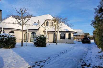 Haus zum Kaufen in Schwerin 690.000 € 250 m² 5 zimmer