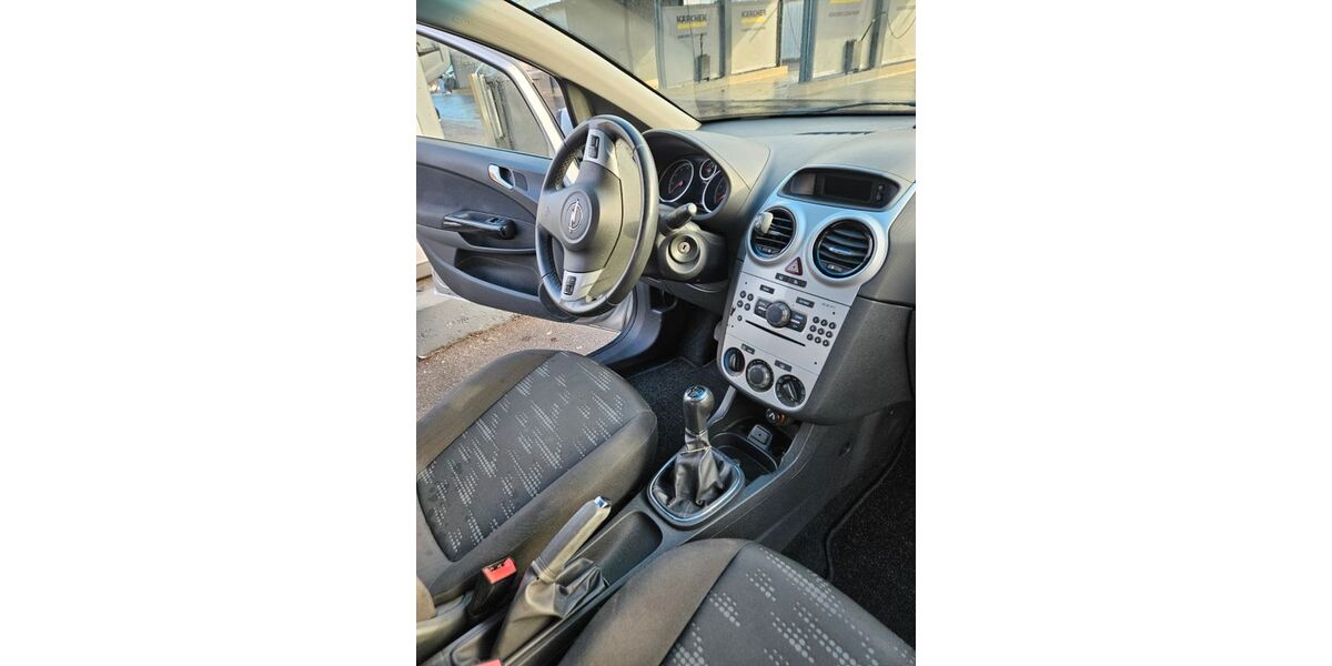 Opel Corsa 182.750 km 2.000 &euro; Wendlingen am neckar 73240