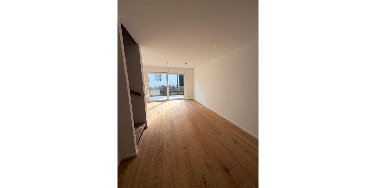 Etagenwohnung München Pasing-Obermenzing - 5 Zimmer, 106 m&sup2;, 2.950&euro; | Angebot:26226840