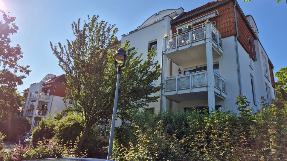 Erstbezug nach Komplettsanierung - moderne 3-Zimmer mit Südbalkon 3 zimmer