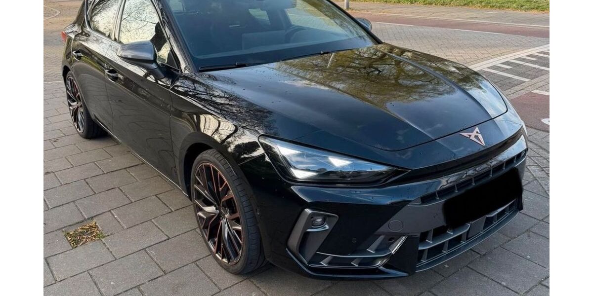 Cupra Leon 35.000 km 24.800 &euro; Viersen 41747