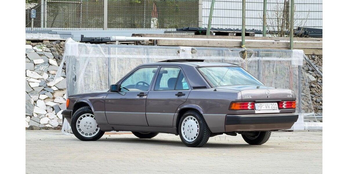 Mercedes-Benz 190 90.600 km 6.999 &euro; Limeshain 63674
