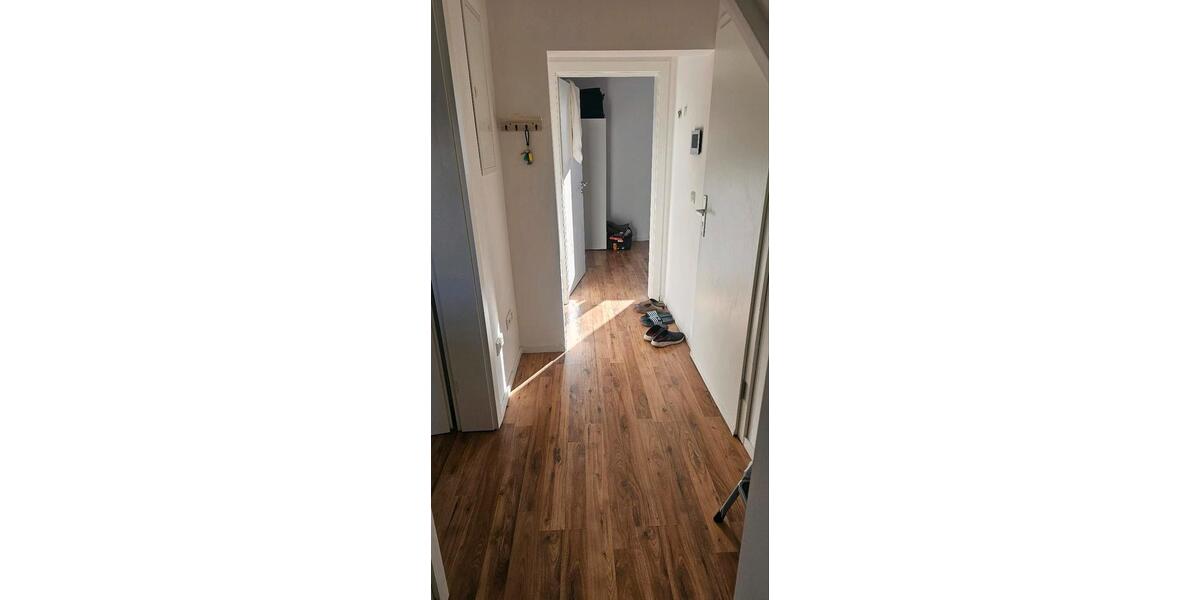 Einfamilienhaus Esslingen am Neckar Oberesslingen - 2 Zimmer, 63 m&sup2;, 1.200&euro; | Angebot:25300203