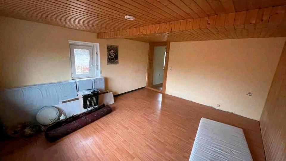 Einfamilienhaus Bad Langensalza - 4 Zimmer, 90 m&sup2;, 85.000&euro; | Angebot:26319696