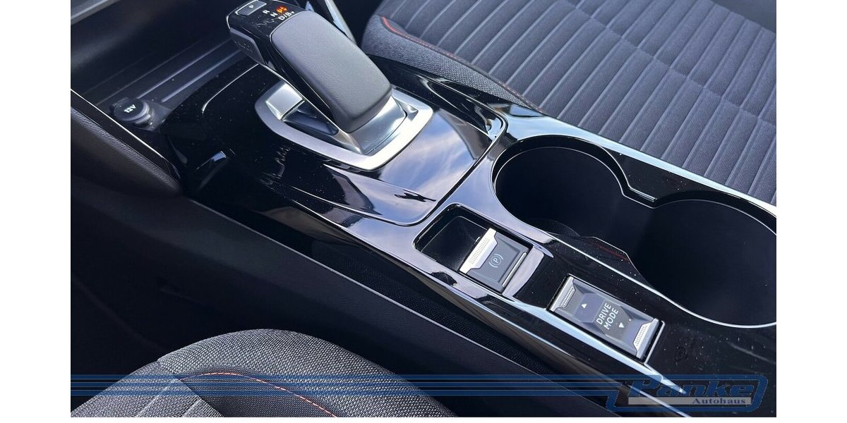 Peugeot 208 e- Active Pack*SHZ*NAVI*Tempo*LED*PDC* 47.070 km 12.990 &euro; Berlin 13187