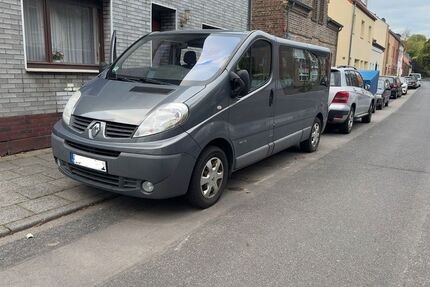 Renault Trafic 128.300 km 15.600 &euro; Köln 50858