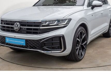 VW Touareg 6.312 km 83.998 € Potsdam 14482