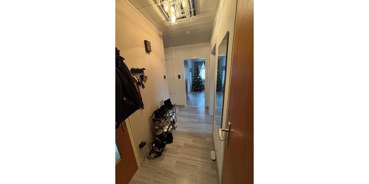 Dachgeschoßwohnung Uslar - 3 Zimmer, 64 m&sup2;, 650&euro; | Angebot:25105484