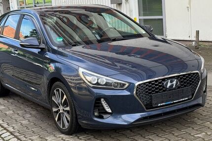 Hyundai i30 185.000 km 7.499 &euro; Chemnitz 09120