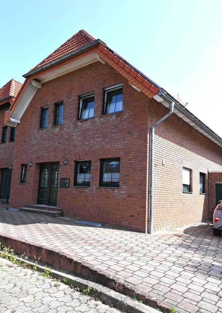 Haus zum Kaufen in Bedburg Kirchtroisdorf 459.000 € 141 m²
