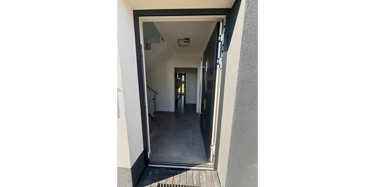 Doppelhaushälfte Gifhorn - 5 Zimmer, 130 m&sup2;, 1.400&euro; | Angebot:25372278