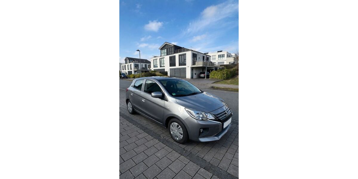 Mitsubishi Space Star 10.000 km 9.790 &euro; Dortmund 44309