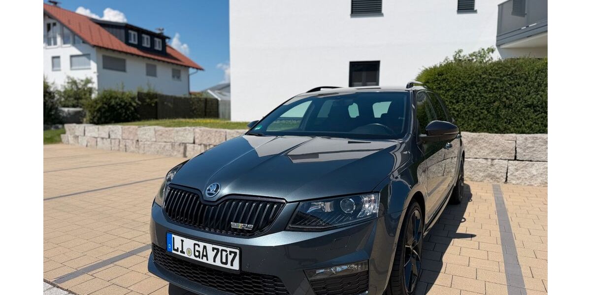 Skoda Octavia 129.000 km 17.900 &euro; Hergatz 88145