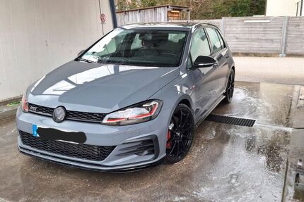 VW Golf 86.000 km 24.900 &euro; Bad urach 72574