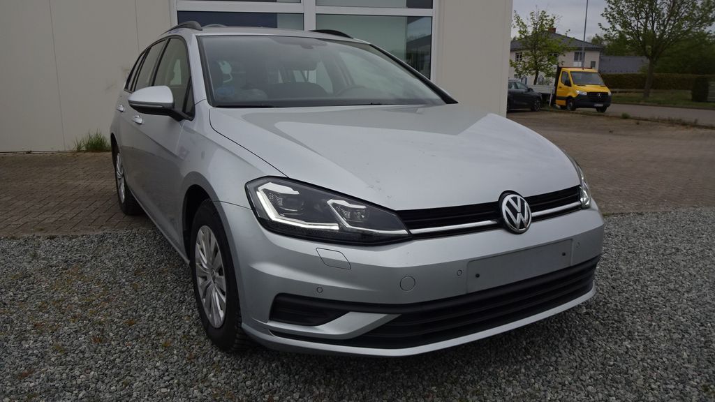 VW Golf 136.773 km 11.790 &euro; Sassnitz 18546