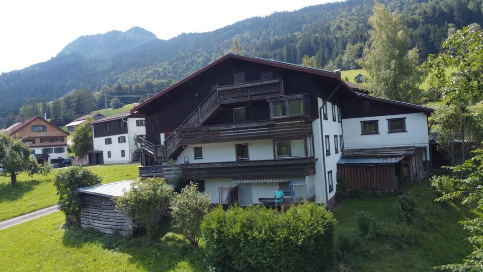 Mehrfamilienhaus, Wohnhaus Bad Hindelang - 10 Zimmer, 270 m&sup2;, 685.000&euro; | Angebot:27130734