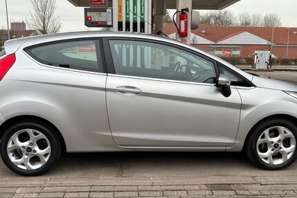 Ford Fiesta 233.000 km 3.499 &euro; Nordenham 26954