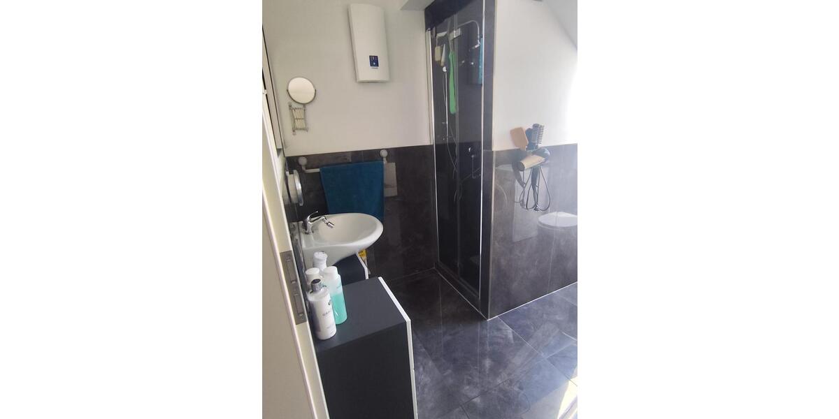 Dachgeschoßwohnung Waldbröl - 3 Zimmer, 80 m&sup2;, 650&euro; | Angebot:26424620