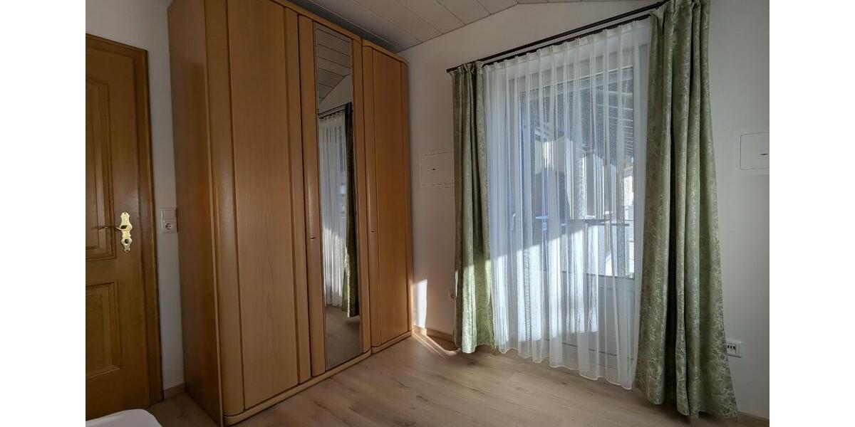Etagenwohnung Eggenfelden - 2.5 Zimmer, 74 m&sup2;, 750&euro; | Angebot:26303040