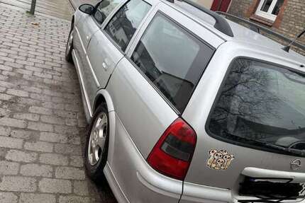 Opel Vectra 2.009 km 850 &euro; frankfurt 65929
