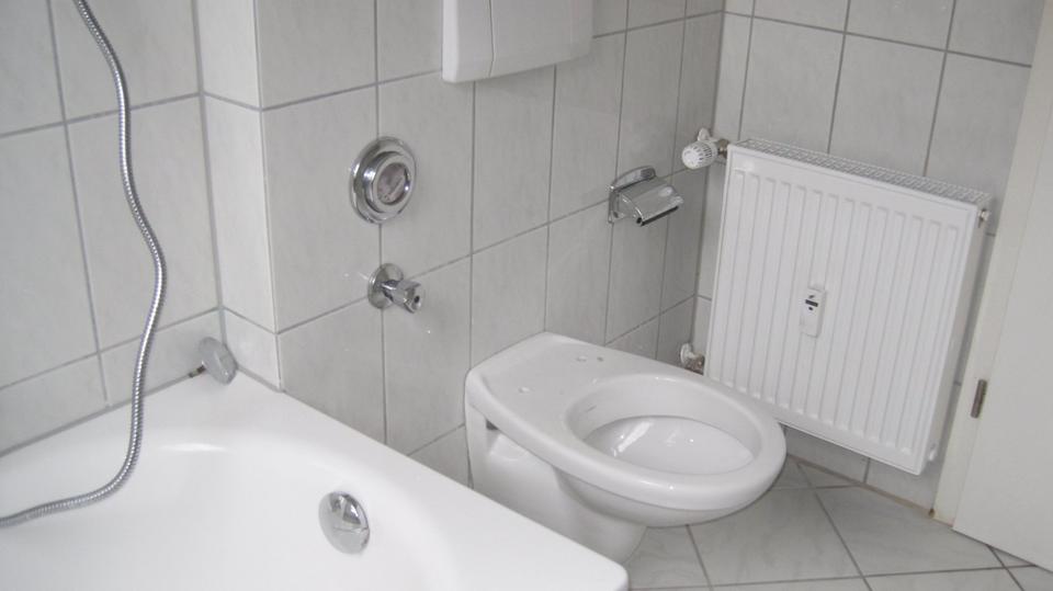 Wohnung 2 Zimmer,Wohnküche,Bad,Balkon in Wald-Michelbach Zentrum 1 zimmer