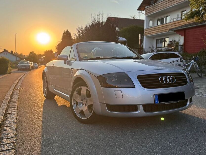 TT