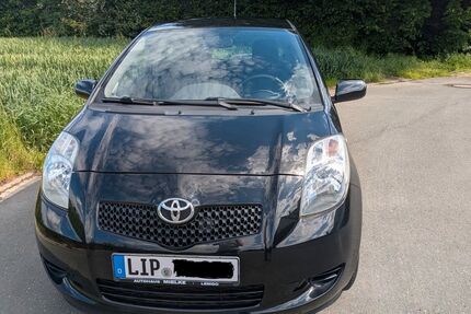 Toyota Yaris 104.200 km 2.900 &euro; Lemgo 32657