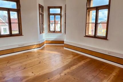 Schöner Wohnen in einem Denkmalgeschütztem Haus! 3 zimmer