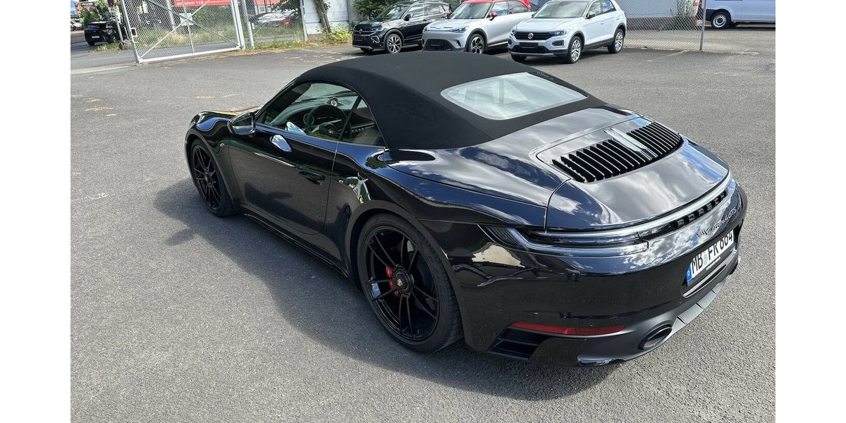 Porsche 911 Carrera 4 GTS Cabriolet 11.803 km 165.410 &euro; Mainz 55122