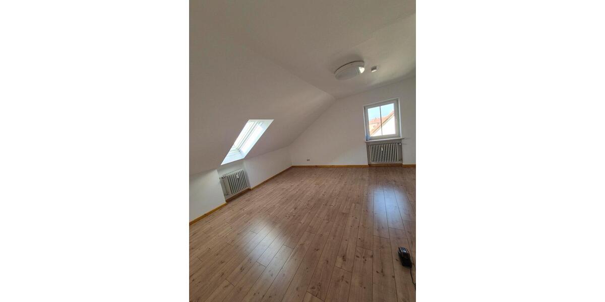 Dachgeschoßwohnung Pfaffenhofen an der Ilm - 3 Zimmer, 63 m&sup2;, 255.000&euro; | Angebot:25217214