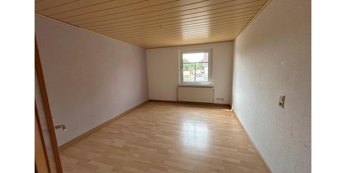 Erdgeschoßwohnung Arnstadt - 4 Zimmer, 110 m&sup2;, 229.500&euro; | Angebot:27166647