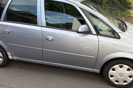 Opel Meriva 130.600 km 1.599 &euro; Hennef 53773