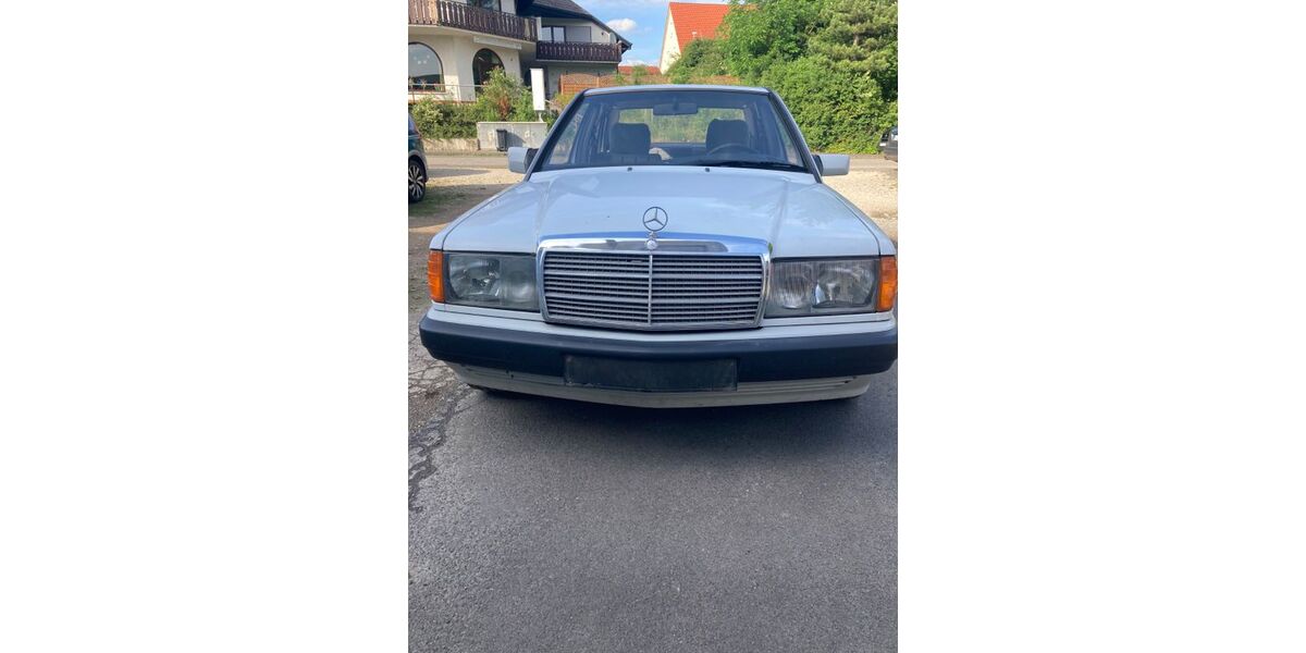 Mercedes-Benz 190 240.000 km 3.799 &euro; Eltmann 97483