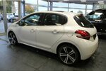 Peugeot 208 Blue-HDi 120 Allure GT Line 133.075 km 8.480 € Euskirchen 53881