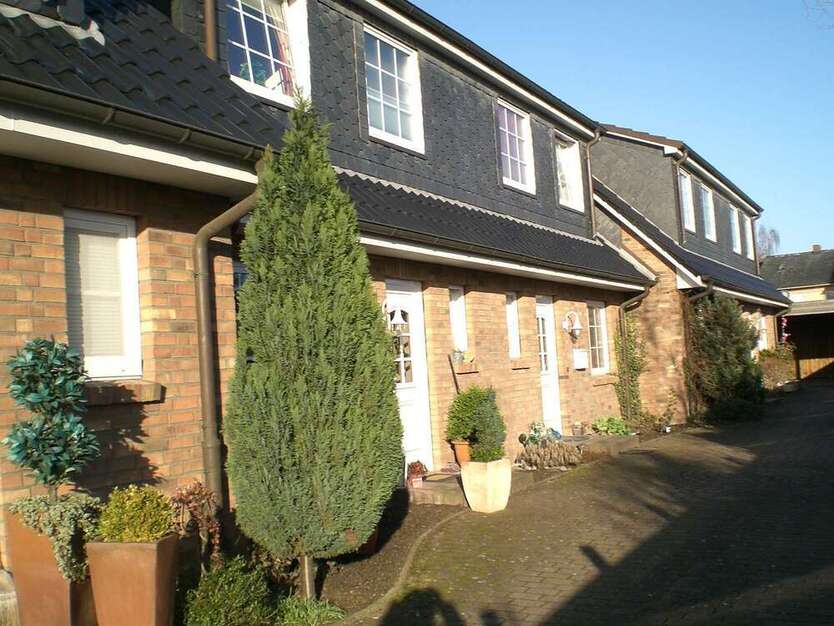 Haus zum Mieten in Neumünster 1.000 € 106 m²