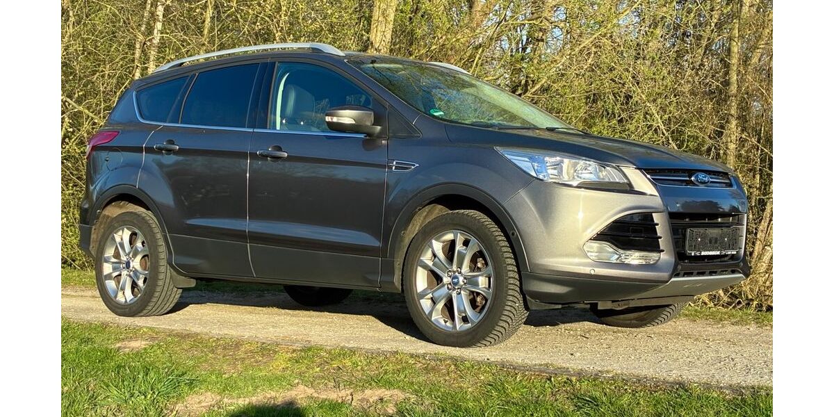 Ford Kuga 131.000 km 10.490 &euro; Bremen 28197