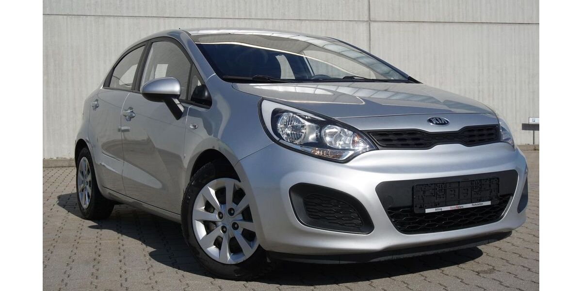 Kia Rio 137.500 km 6.895 &euro; Parkstetten 94365