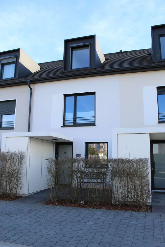 Haus zum Kaufen in Bruchsal-Büchenau 649.900 € 145 m²