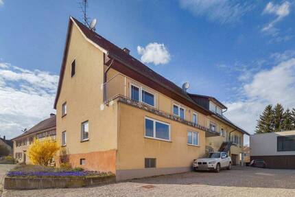 Haus Singen Bohlingen - 7 Zimmer, 140 m&sup2;, 290.000&euro; | Angebot:26243095