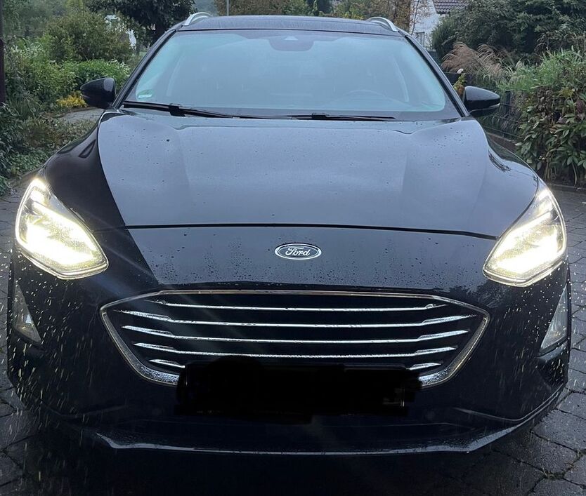 Ford Focus 88.500 km 17.900 € Jedesheim 89257