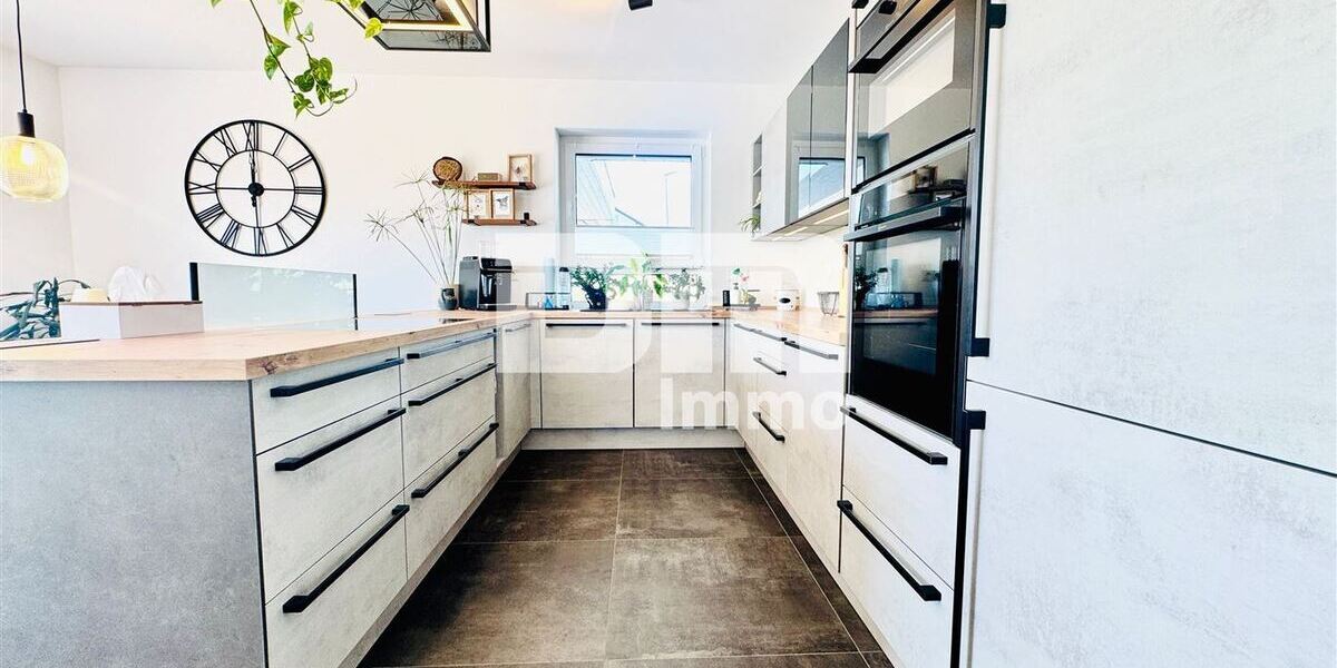 Exklusiver Neubautraum mit Premium-Ausstattung, großer Terrasse und Doppelgarage - Einfamilienhaus Bad Arolsen | Angebot:27023643