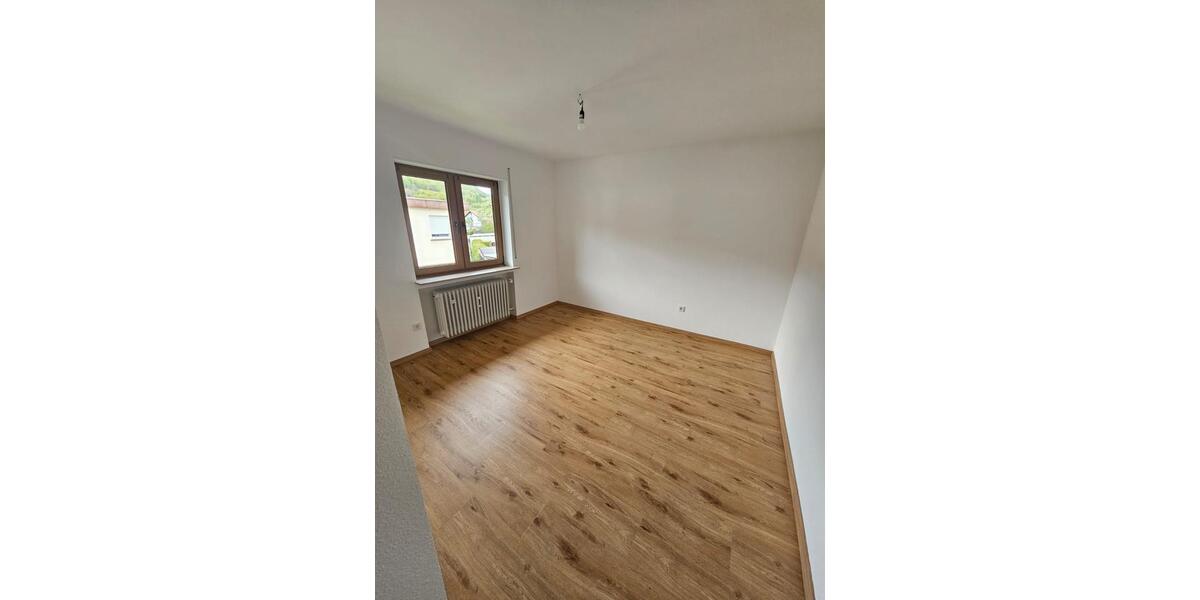 Etagenwohnung Irrel - 4 Zimmer, 110 m&sup2;, 1.200&euro; | Angebot:26237379